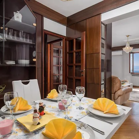 Apartment Divine Opatija-50m To The Sea *
