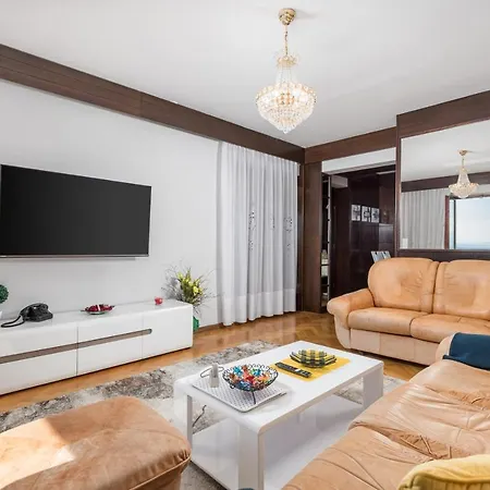 Divine Opatija-50m To The Sea